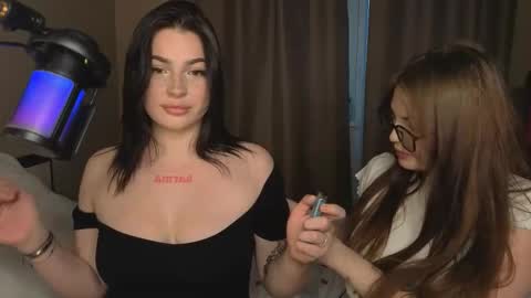 Lisa and Den online show from 09-28-25, 10:31