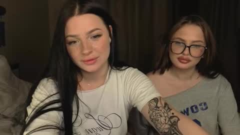 Lisa and Den online show from 09-30-25, 05:51