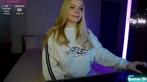 Lisa online show from 01-19-26, 02:32