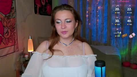 LisaCase online show from 10-21-25, 12:39