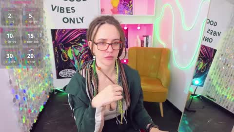 Snapshot of lisafoxy_y chatting on 04-10-26, 05:34 Lisa online show from 04-10-26, 05:34