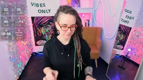 Snapshot of lisafoxy_y chatting on 04-13-26, 05:24 Lisa online show from 04-13-26, 05:24