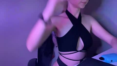 Snapshot of lisafrazier chatting on 09-09-25, 05:34 Lisa online show from 09-09-25, 05:34