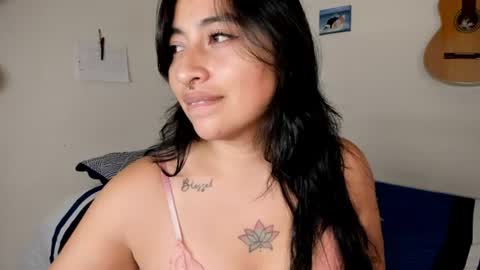 Snapshot of lisahadwiin chatting on 06-23-26, 05:33 LisaHadwiin online show from 06-23-26, 05:33