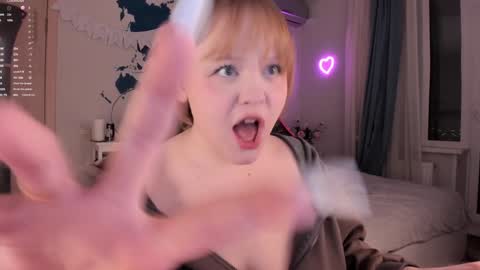 -Lisa- Help me to reach 100 thumbs up3 online show from 12-22-24, 09:42