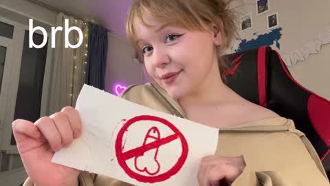 -Lisa- Help me to reach 100 thumbs up3 online show from 01-19-25, 04:57