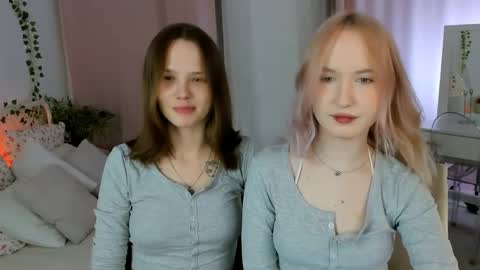 Snapshot of lisaluve chatting on 04-25-26, 09:23 Lisa blonde Alisa brunette online show from 04-25-26, 09:23