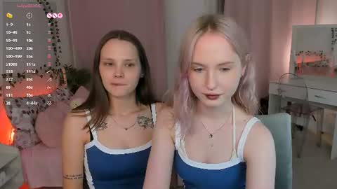 Lisa blonde  Alisa brunette online show from 06-10-26, 09:25