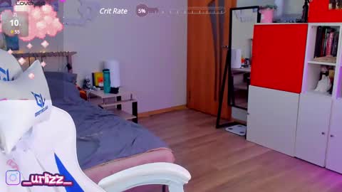 Snapshot of lisamayson chatting on 02-28-25, 10:17 LISA online show from 02-28-25, 10:17