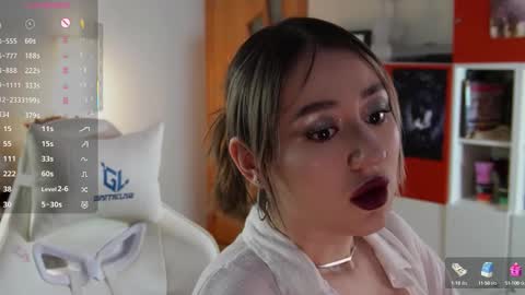 Snapshot of lisamayson chatting on 09-13-25, 03:23 LISA online show from 09-13-25, 03:23