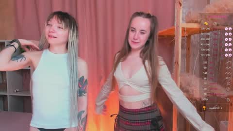 Hello our names are Kate and Alice this is our first day here. online show from 12-03-24, 03:20