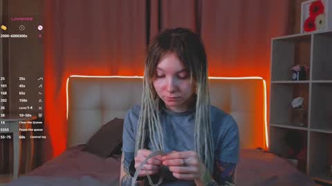 Hello our names are Kate and Alice this is our first day here. online show from 01-10-25, 01:10