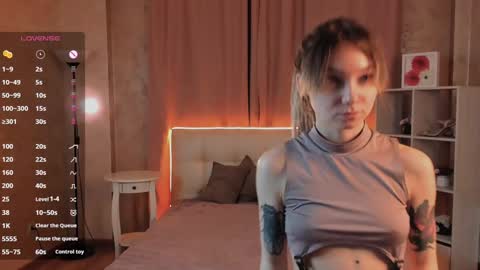 Hello our names are Kate and Alice this is our first day here. online show from 01-13-25, 01:34