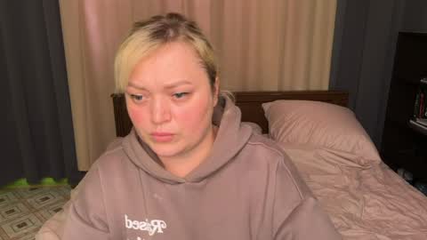 Lisa online show from 03-24-26, 09:36