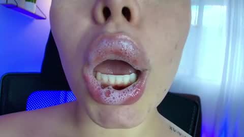 Lisbet online show from 01-30-25, 10:08