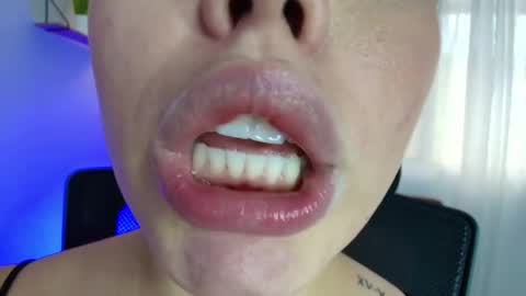 Lisbet online show from 02-19-25, 10:31