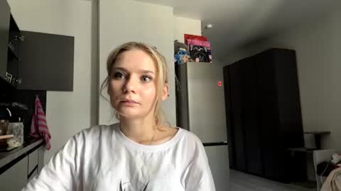 Snapshot of lisekacik chatting on 07-18-26, 08:29 Nansy online show from 07-18-26, 08:29