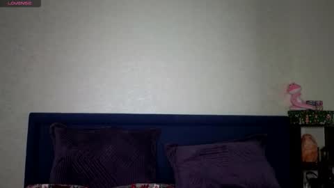 Kris Maks online show from 09-30-25, 03:28