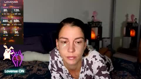 Kris Maks online show from 10-19-25, 05:08