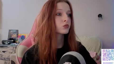 Snapshot of lisiasweet chatting on 03-06-26, 02:35 Lika online show from 03-06-26, 02:35