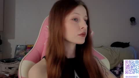 Snapshot of lisiasweet chatting on 03-11-26, 02:01 Lika online show from 03-11-26, 02:01