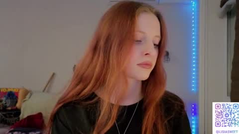 Snapshot of lisiasweet chatting on 04-06-26, 02:07 Lika online show from 04-06-26, 02:07