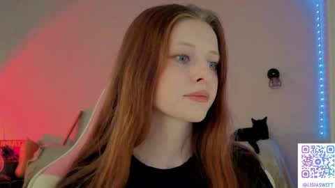 Snapshot of lisiasweet chatting on 04-07-26, 03:34 Lika online show from 04-07-26, 03:34