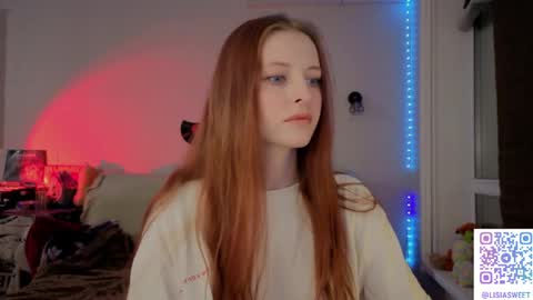 Snapshot of lisiasweet chatting on 04-09-26, 02:22 Lika online show from 04-09-26, 02:22