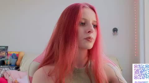 Snapshot of lisiasweet chatting on 07-06-26, 12:35 Lika online show from 07-06-26, 12:35