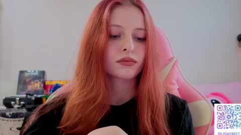 Snapshot of lisiasweet chatting on 07-15-26, 02:11 Lika online show from 07-15-26, 02:11