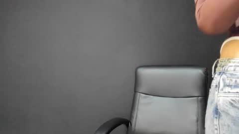 Snapshot of lisla21 chatting on 02-16-26, 03:46 Andrea and Charlotte online show from 02-16-26, 03:46