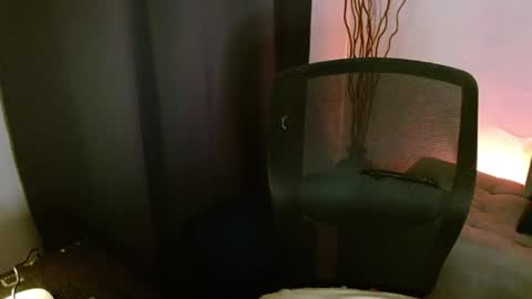 Snapshot of liss_petty chatting on 06-25-26, 05:12 Liss online show from 06-25-26, 05:12