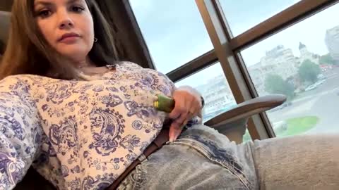 Lissa online show from 05-18-26, 02:01