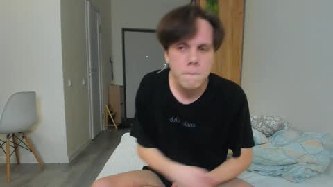 Snapshot of lissa_alfie chatting on 12-24-24, 11:28 Alfie online show from 12-24-24, 11:28