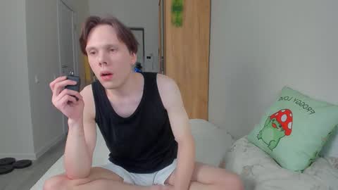 Snapshot of lissa_alfie chatting on 01-07-25, 03:54 Alfie online show from 01-07-25, 03:54