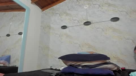 Lisa online show from 01-14-25, 09:13