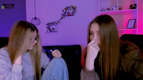 lissa_night online show from 05-11-26, 06:49