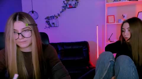 lissa_night online show from 05-15-26, 06:59