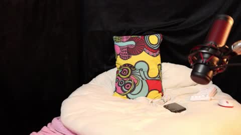 Snapshot of lissaho chatting on 03-12-25, 08:20 Lissa Ross online show from 03-12-25, 08:20