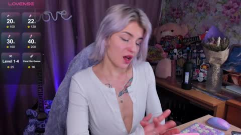 Lissa online show from 12-22-24, 05:10