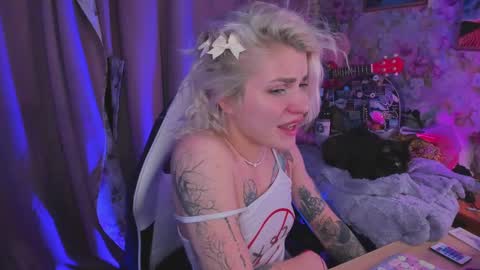 Lissa online show from 02-16-25, 05:15