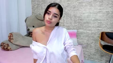 Snapshot of lissbrown chatting on 03-13-26, 04:24 Liss Brown online show from 03-13-26, 04:24