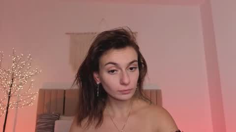 Snapshot of lit1le_mia chatting on 11-03-25, 09:48 lit1le_mia online show from 11-03-25, 09:48