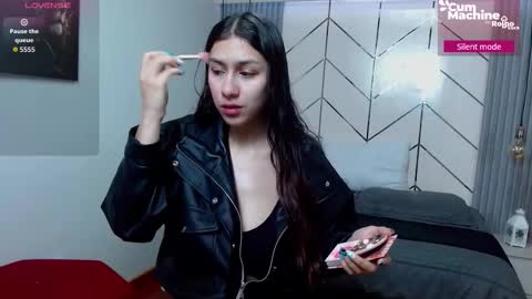 Lita online show from 10-04-25, 01:09