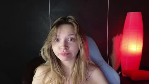 Lena online show from 09-29-25, 01:55