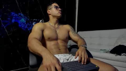 Snapshot of litoxxx_cass chatting on 09-19-25, 10:27 litoxxx_cass online show from 09-19-25, 10:27