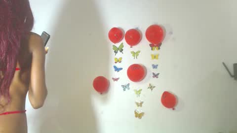 litte_ebonyx online show from 01-09-26, 12:35