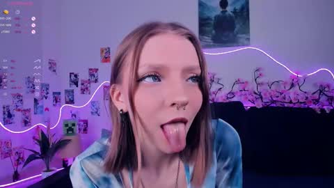 Bella online show from 11-22-25, 07:29