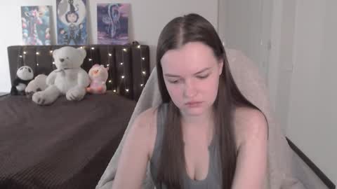 little__flowers online show from 10-11-25, 06:56