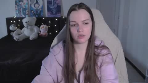 Snapshot of little__flowers chatting on 02-20-26, 10:05 little__flowers online show from 02-20-26, 10:05